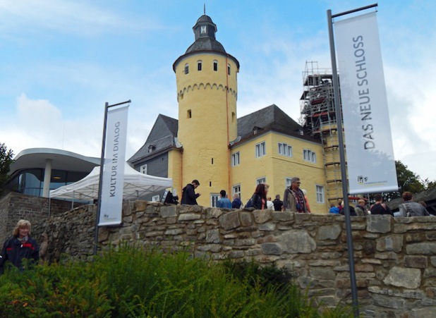 Bald als Hingucker an der Autobahn: Schloss Homburg soll mit Hinweisschildern auf der A 4 als touristisches Ausflugsziel präsentiert werden und noch mehr Besucher anlocken (Foto:OBK).