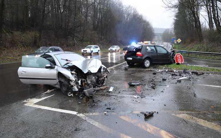 2020-03-12-Verkehrsunfall