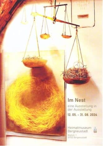 Unter dem Titel „Im Nest, eine Ausstellung in der Ausstellung“ präsentieren vier talentierte Künstlerinnen aus der Region ihre Werke.